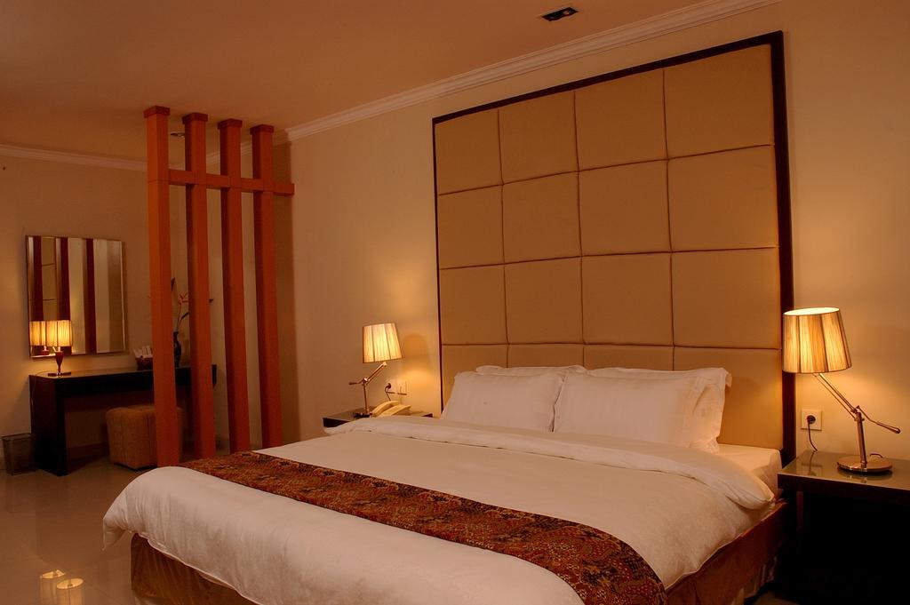 Villa Country Residence Surabaya Exterior photo
