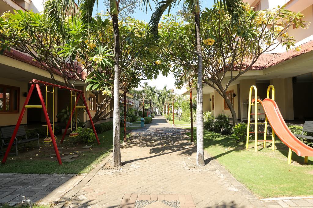 Villa Country Residence Surabaya Exterior photo