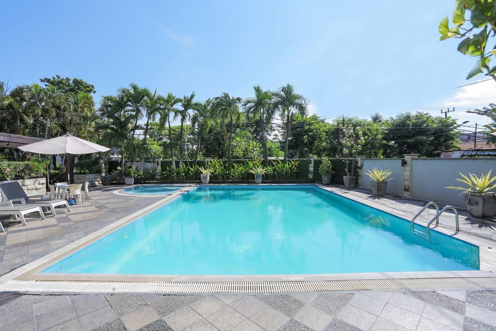 Villa Country Residence Surabaya Exterior photo