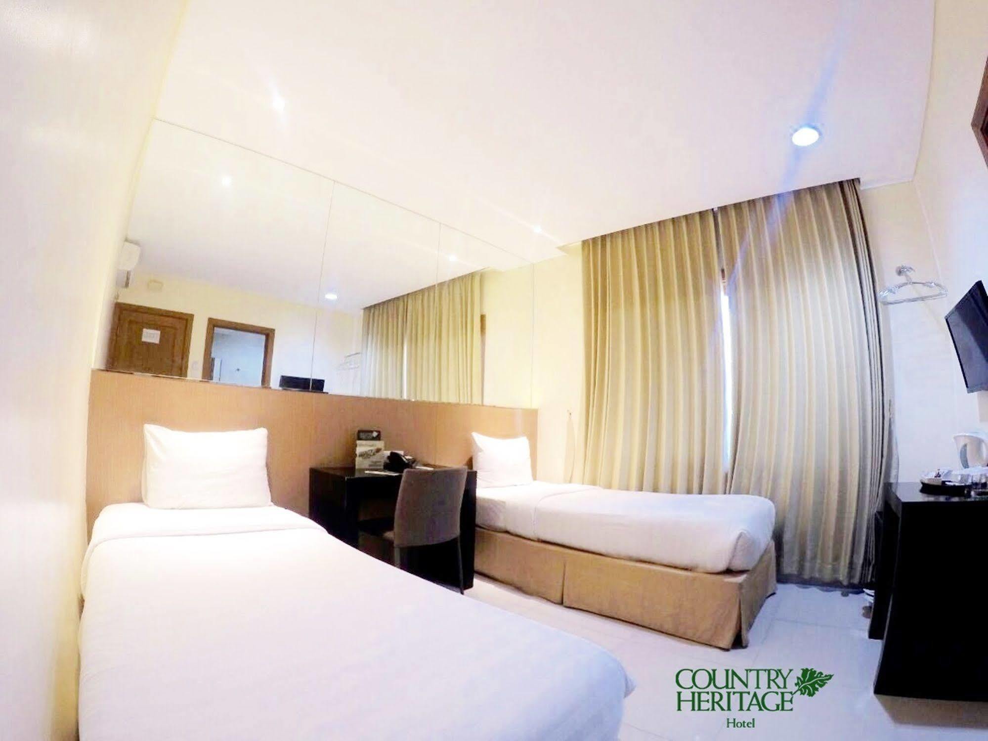 Villa Country Residence Surabaya Exterior photo