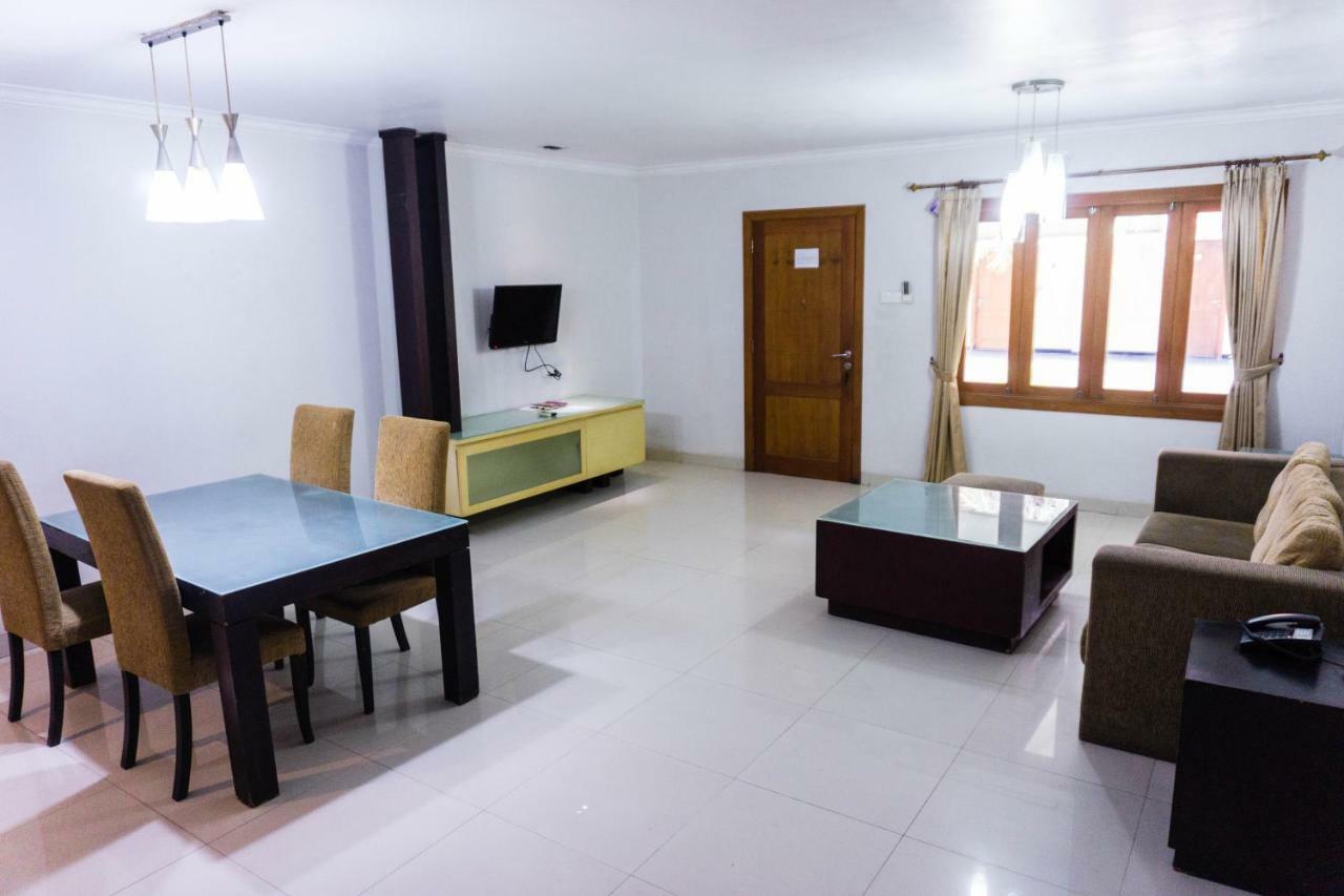 Villa Country Residence Surabaya Exterior photo