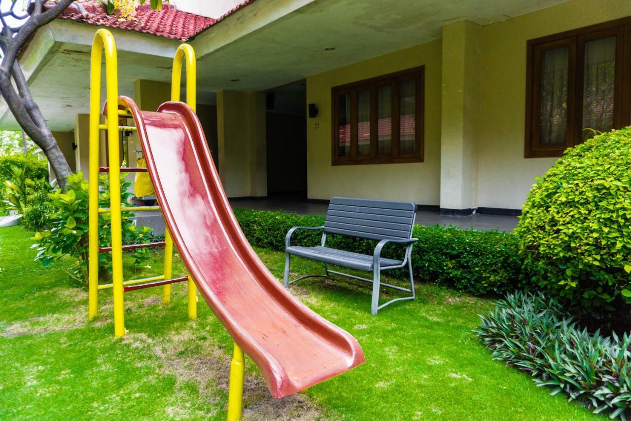 Villa Country Residence Surabaya Exterior photo
