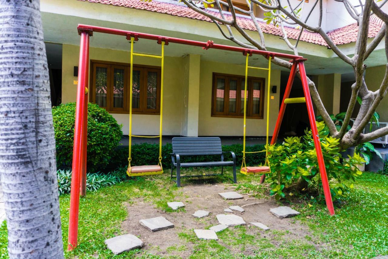 Villa Country Residence Surabaya Exterior photo
